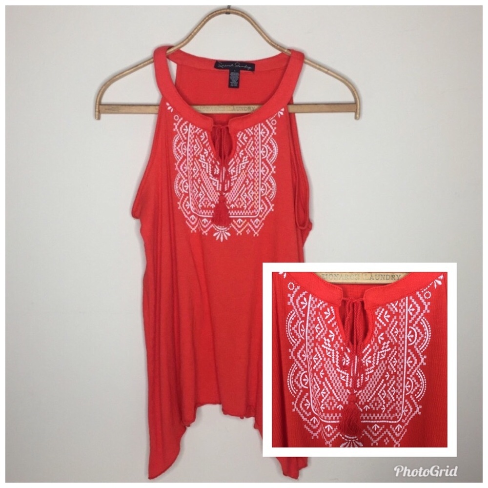 [French Laundry] Asymmetrical Hemline Top